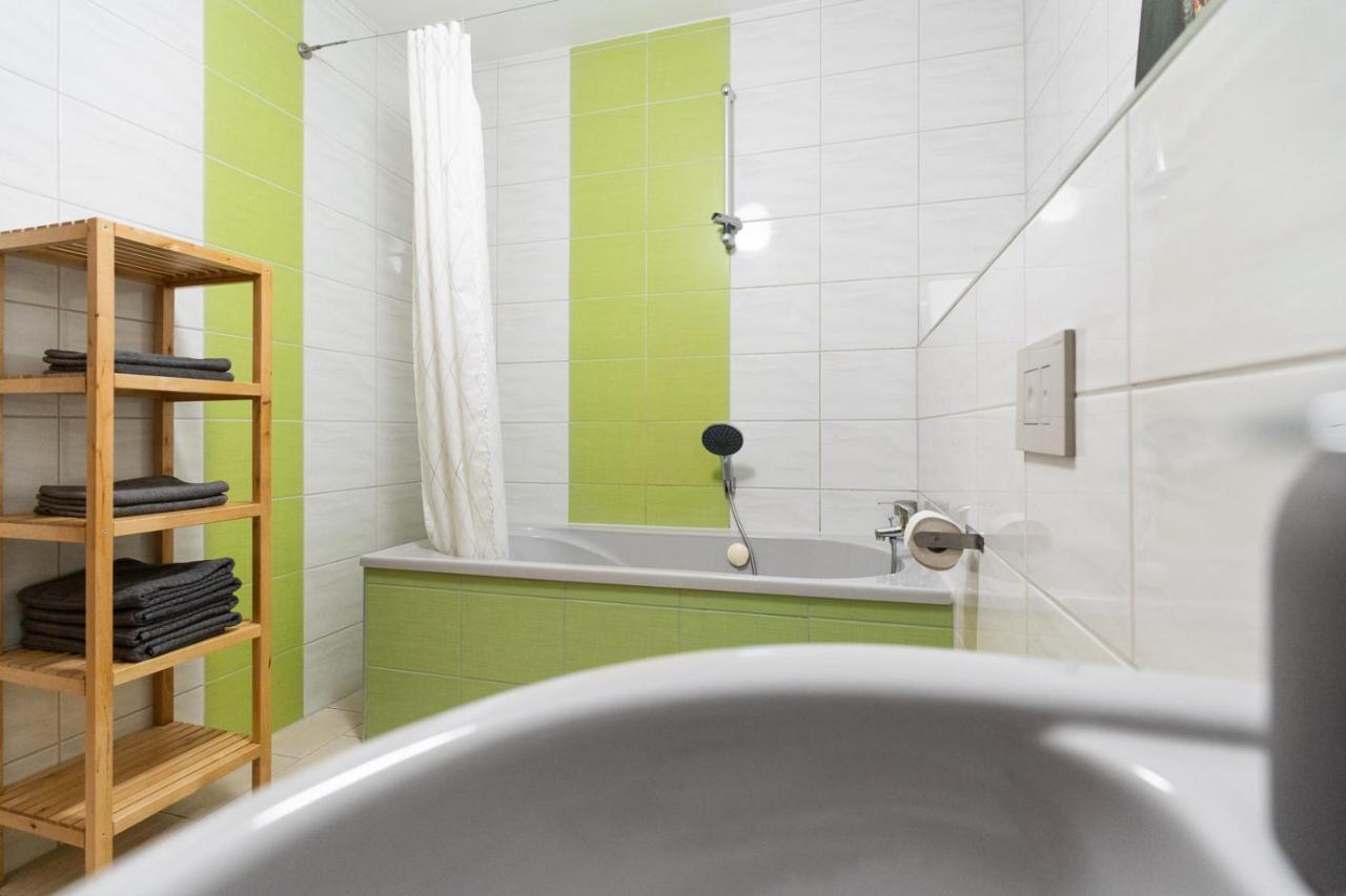 230 M2 Loft Mit Eigenem Wintergarten Mit Tischtennis & Dart, Kostenloser Parkplatz Erfurt Zewnętrze zdjęcie